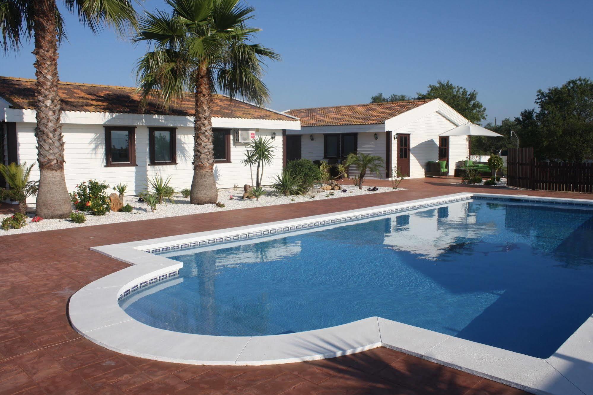 Villas Del Alba 알하우린데라토레 외부 사진